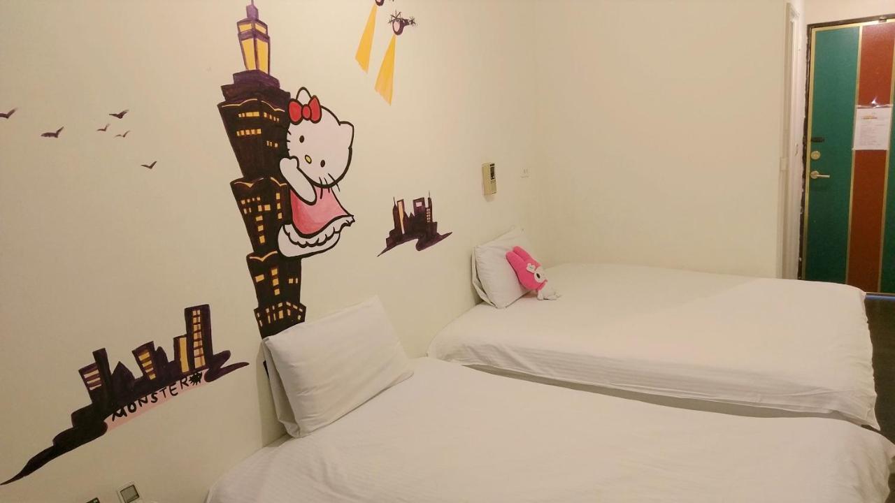 Happines Trip Inn Taichung Extérieur photo
