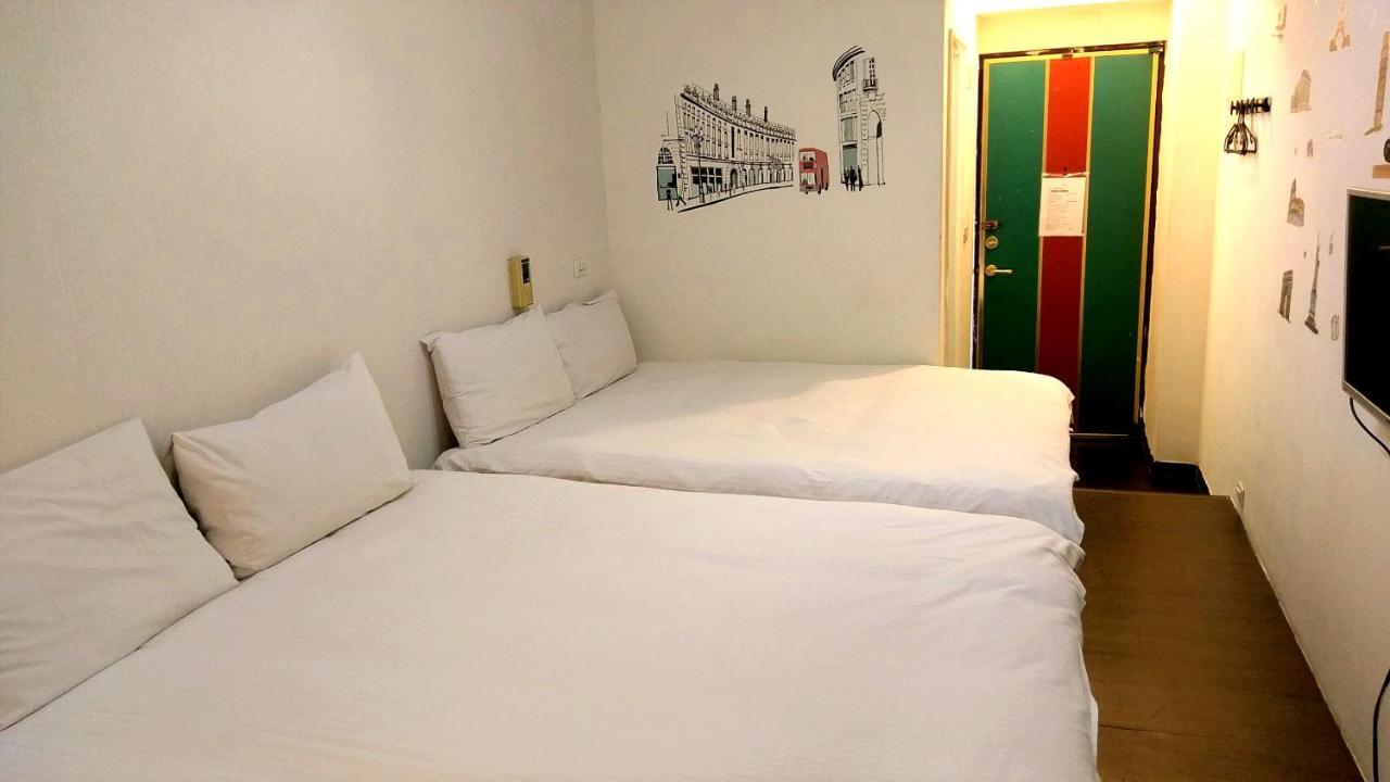 Happines Trip Inn Taichung Extérieur photo